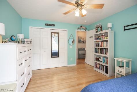 33316 Ambleside Drive Avon Lake OH 44012
