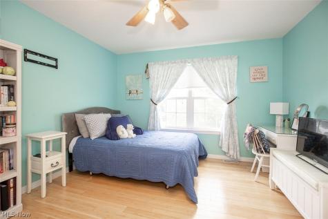 33316 Ambleside Drive Avon Lake OH 44012