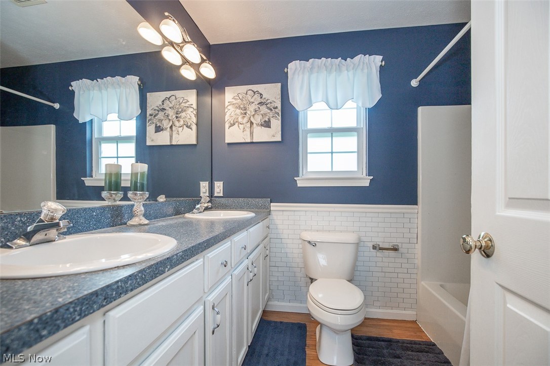 33316 Ambleside Drive Avon Lake OH 44012