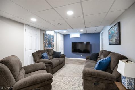 33316 Ambleside Drive Avon Lake OH 44012