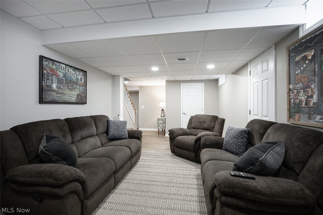 33316 Ambleside Drive Avon Lake OH 44012