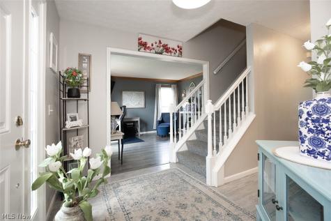33316 Ambleside Drive Avon Lake OH 44012