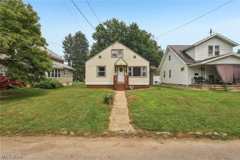 143 Conrad Street Barberton OH 44203