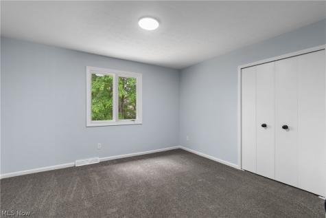 21470 Jonathan Drive Strongsville OH 44149
