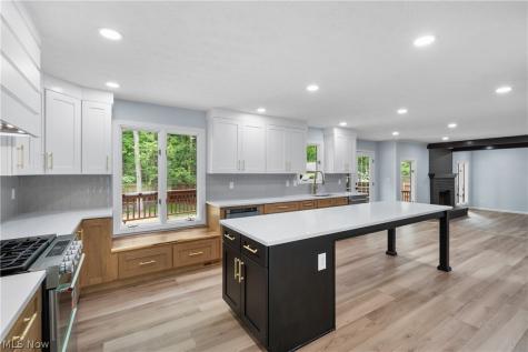 21470 Jonathan Drive Strongsville OH 44149