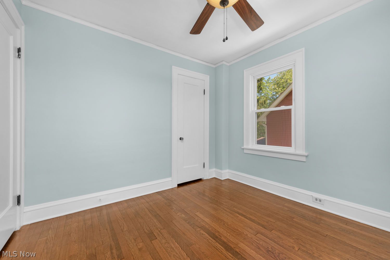 1533 Lewis Drive Lakewood OH 44107