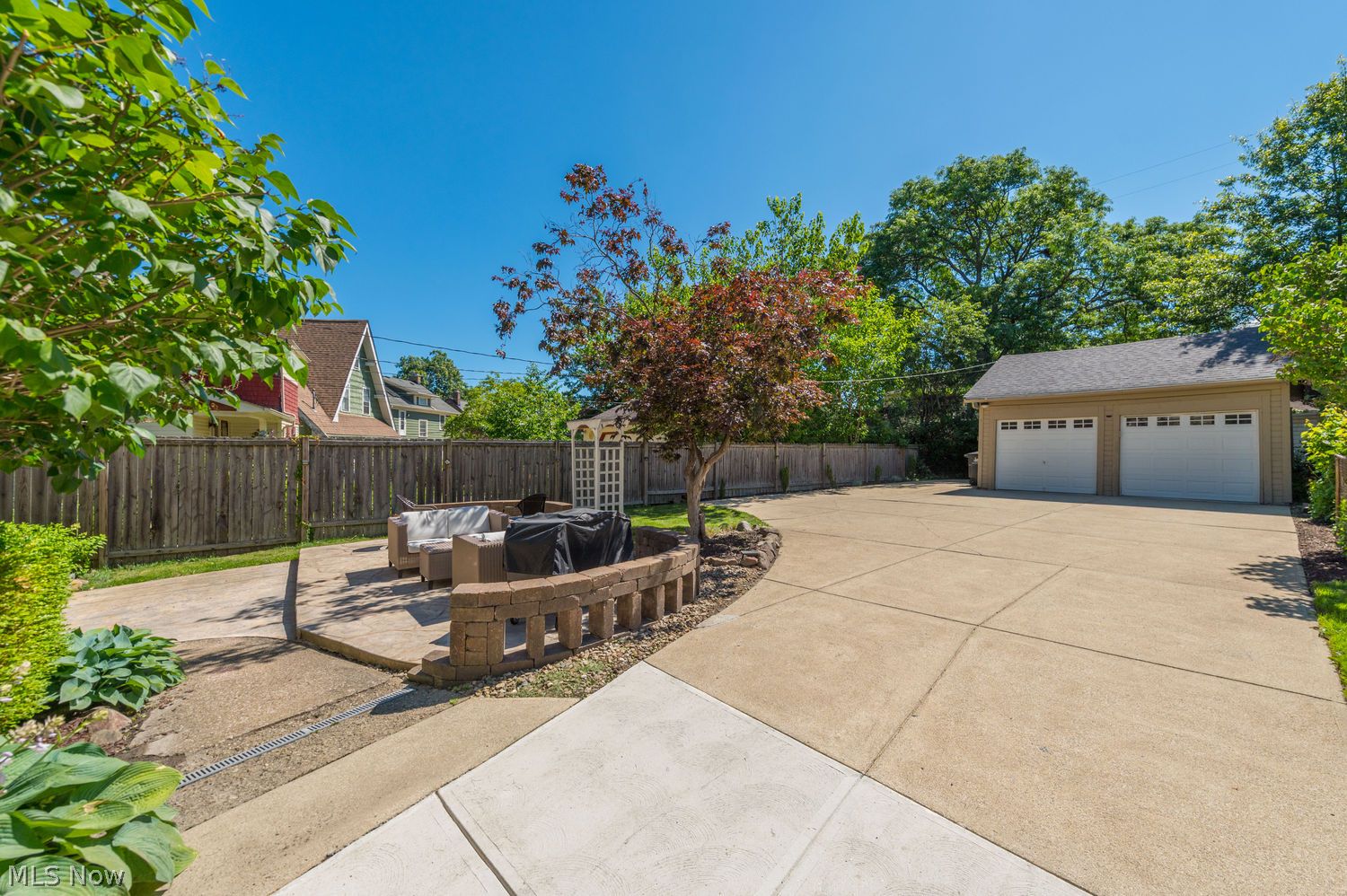 1533 Lewis Drive Lakewood OH 44107