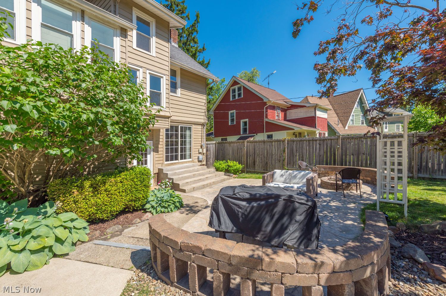 1533 Lewis Drive Lakewood OH 44107
