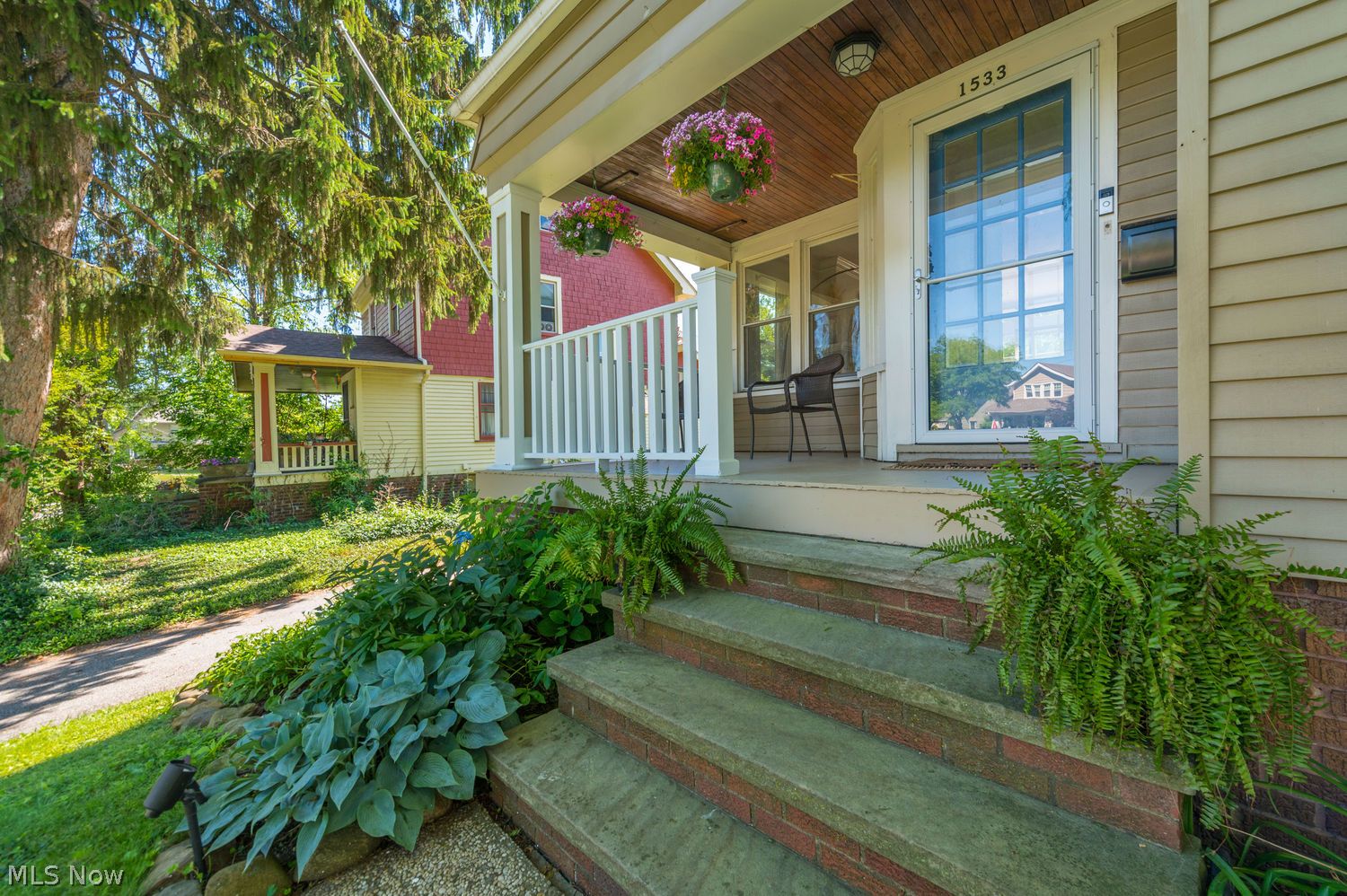 1533 Lewis Drive Lakewood OH 44107