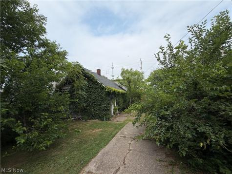 1258 W 65th Street Cleveland OH 44102