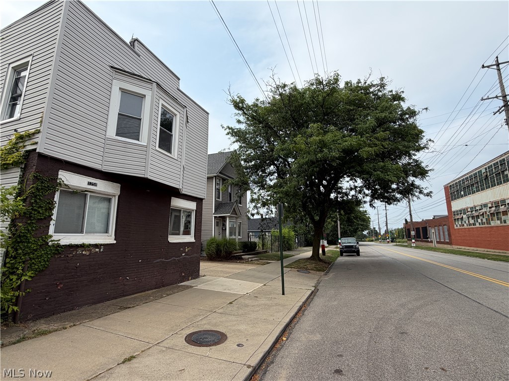 1258 W 65th Street Cleveland OH 44102