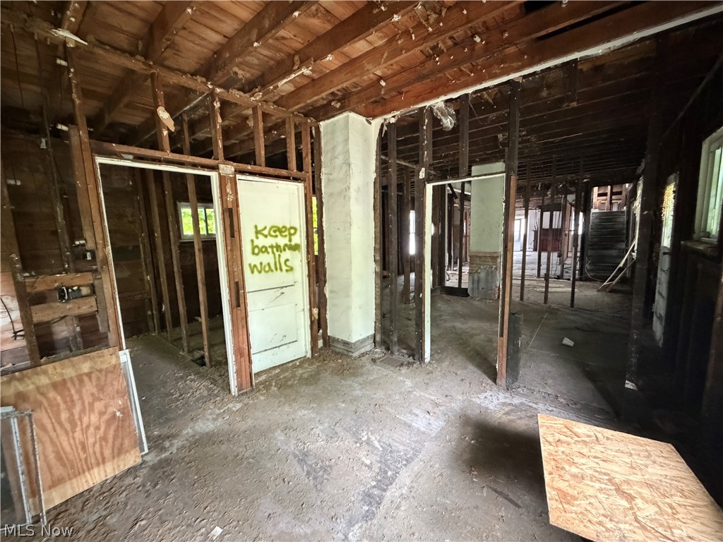 1258 W 65th Street Cleveland OH 44102