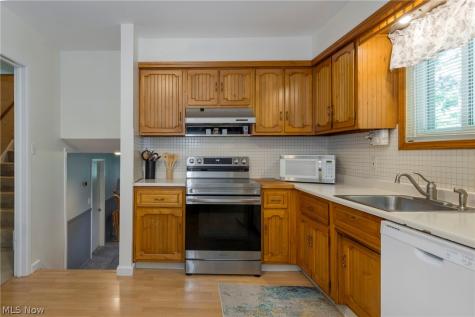23630 Carriage Lane North Olmsted OH 44070