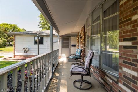 23630 Carriage Lane North Olmsted OH 44070
