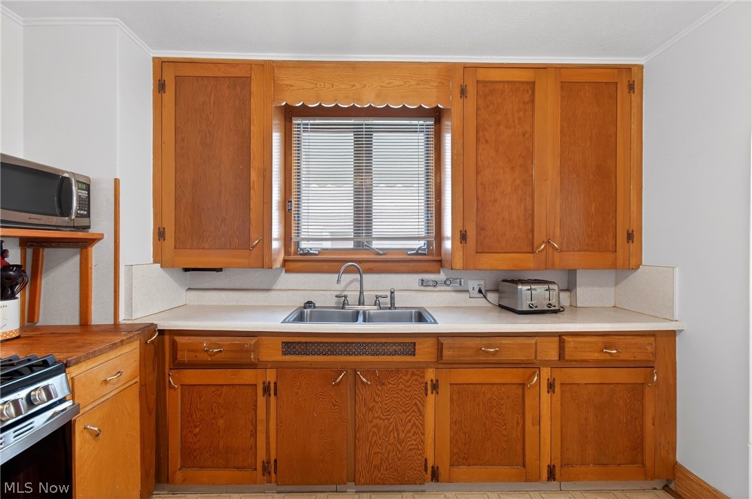 1027 2nd Street NE Massillon OH 44646