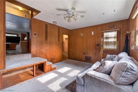 1027 2nd Street NE Massillon OH 44646