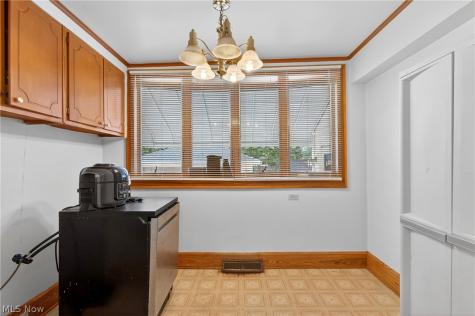1027 2nd Street NE Massillon OH 44646