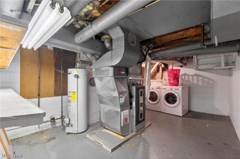 1027 2nd Street NE Massillon OH 44646