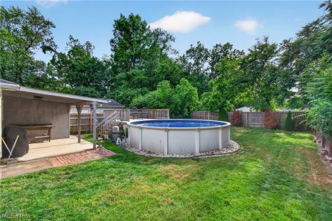 1027 2nd Street NE Massillon OH 44646