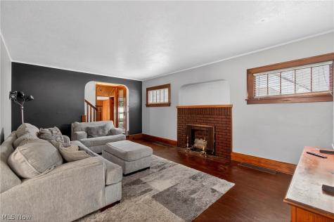 1027 2nd Street NE Massillon OH 44646