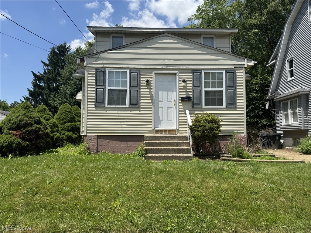 844 Ardella Avenue Akron OH 44306