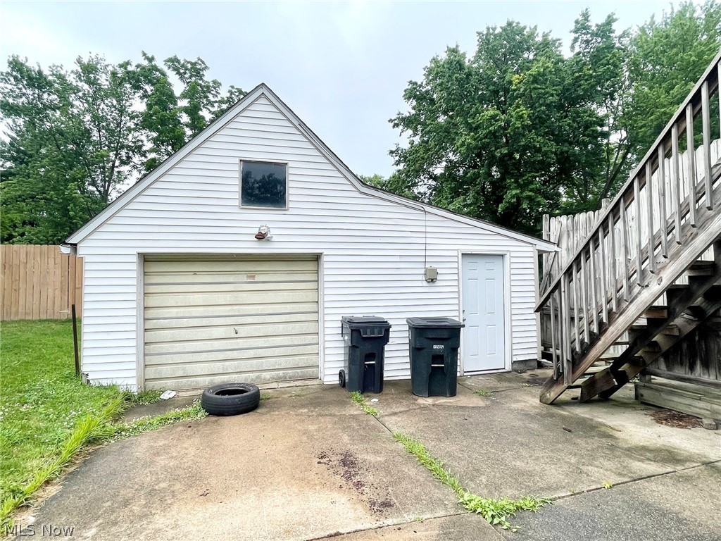3187 Orchard Warren OH 44484