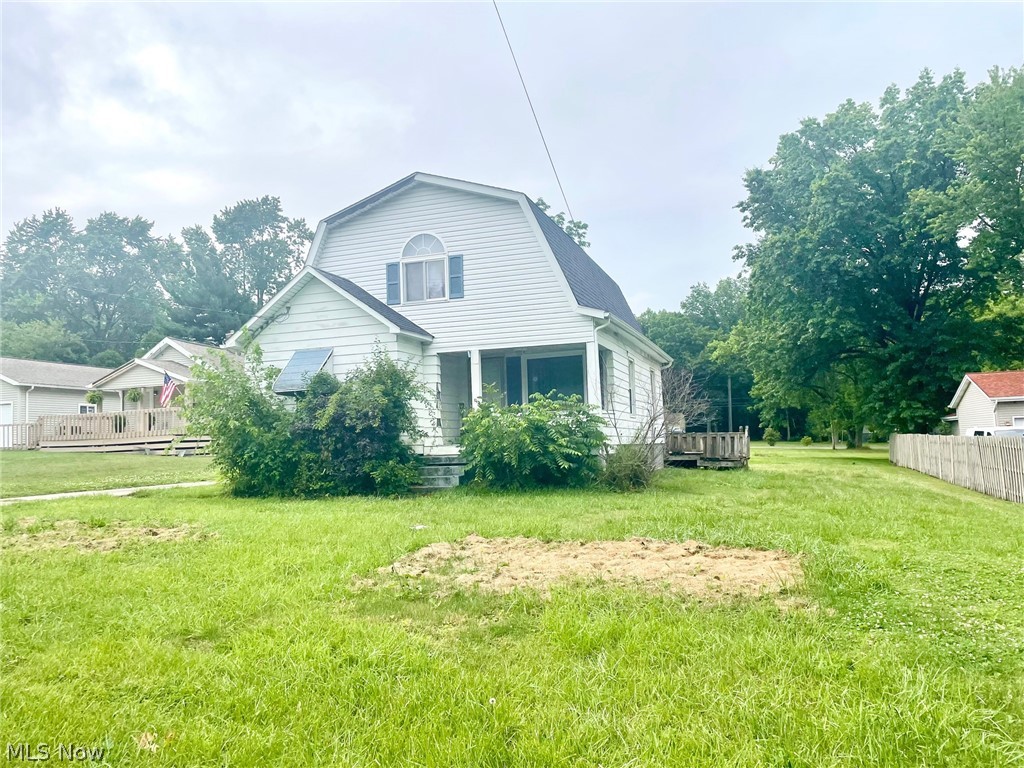 3187 Orchard Warren OH 44484