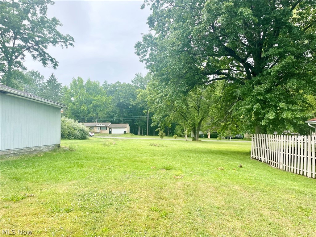 3187 Orchard Warren OH 44484