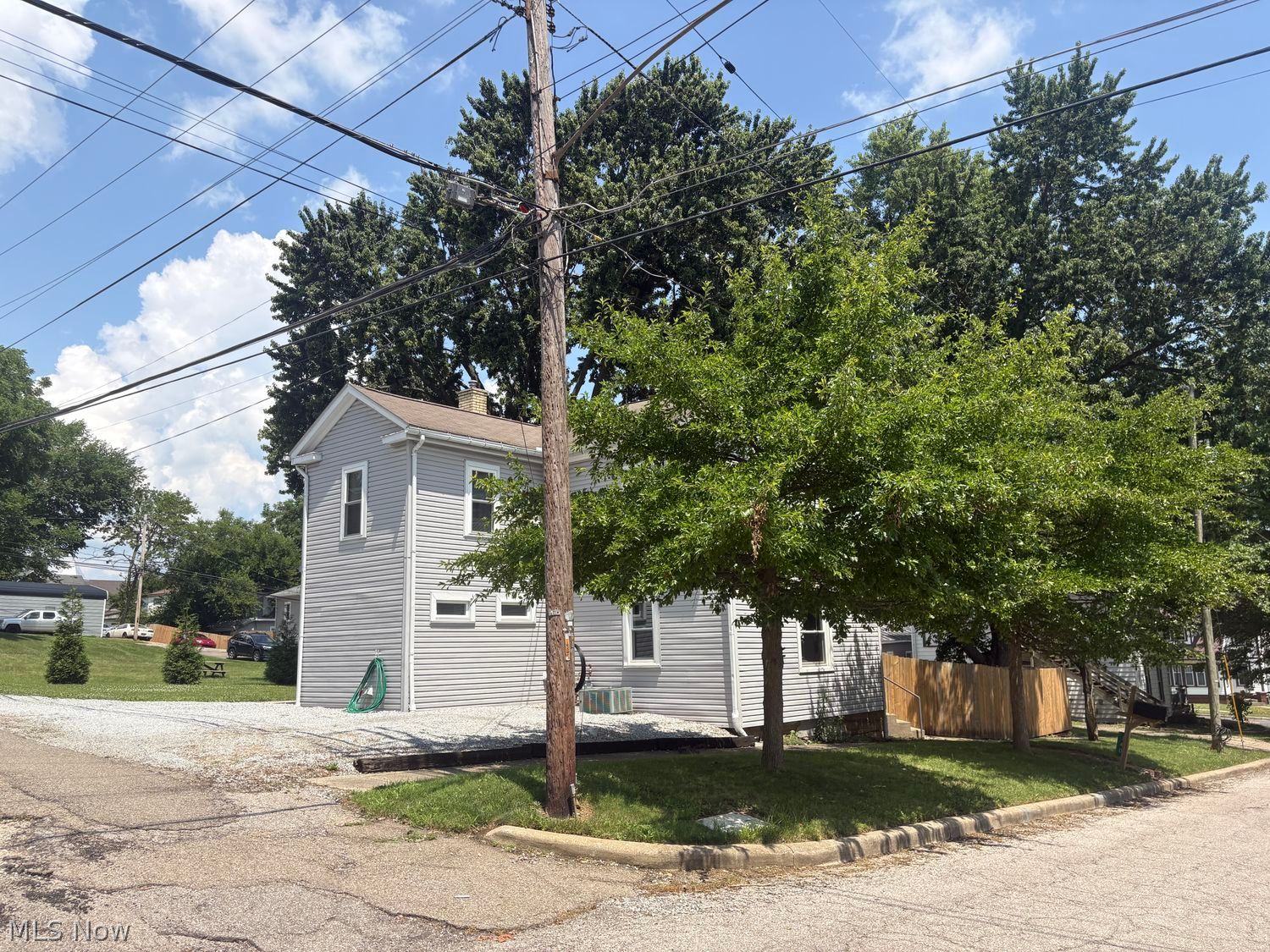140 W Robinson Street Shreve OH 44676