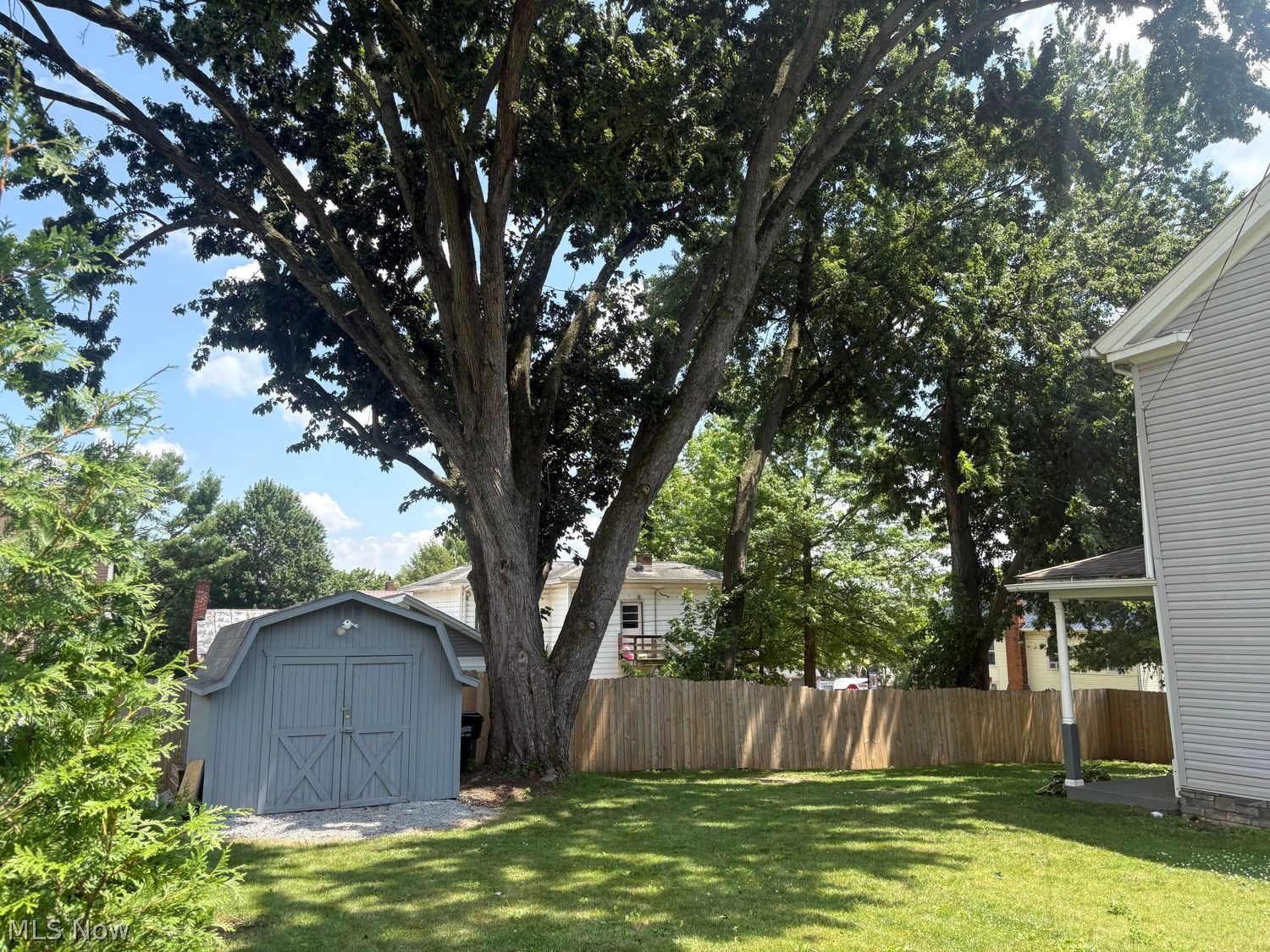 140 W Robinson Street Shreve OH 44676