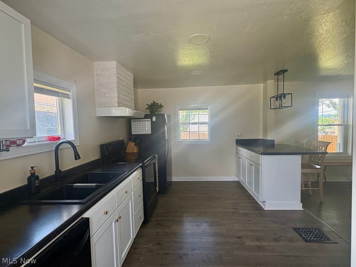 140 W Robinson Street Shreve OH 44676