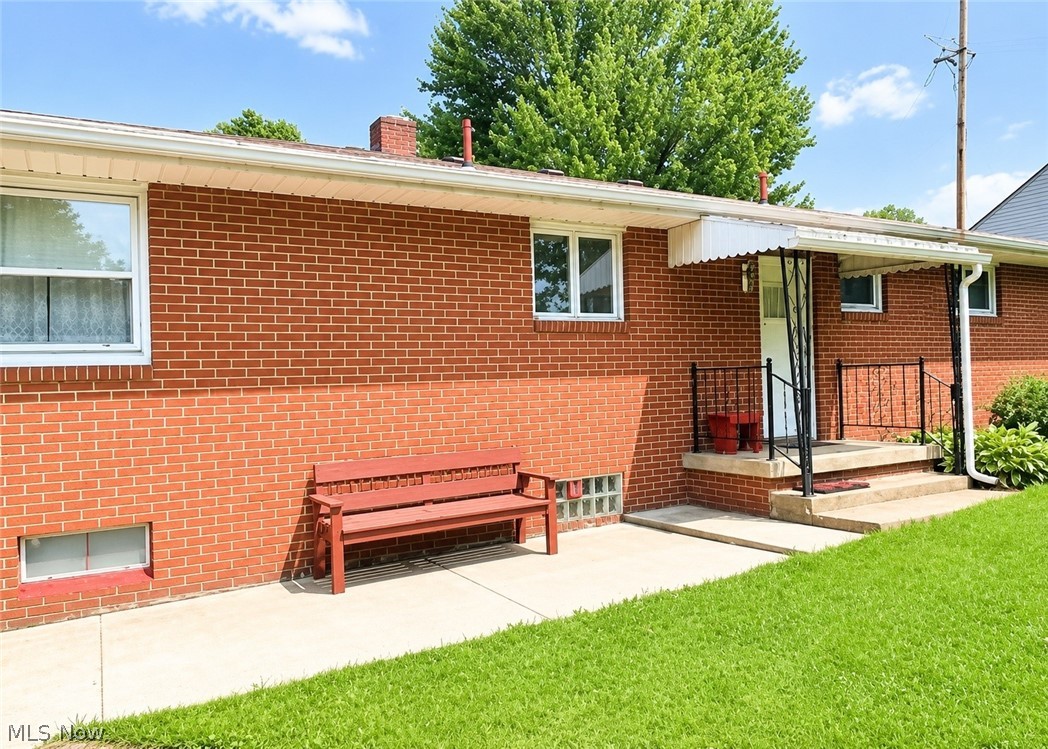 1216 Patchen Avenue SE Warren OH 44484