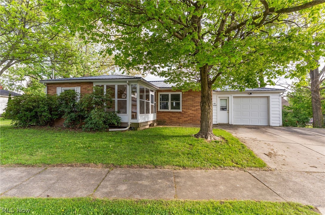 401 E Wilson Avenue Girard OH 44420