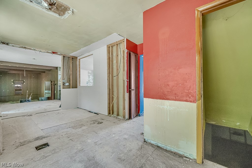 355 S Chillicothe Road Aurora OH 44202