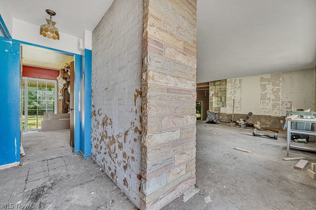 355 S Chillicothe Road Aurora OH 44202