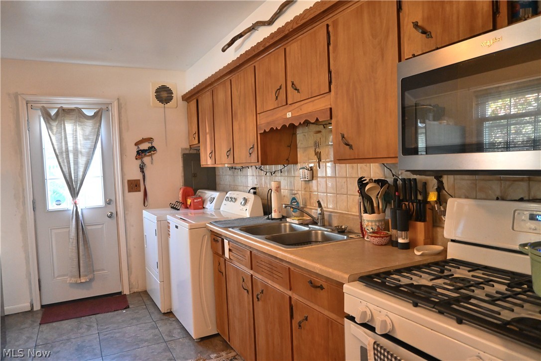 1025 Thayer Avenue Ashtabula OH 44004