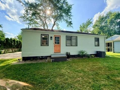 320 Elizabeth Avenue SW Massillon OH 44646