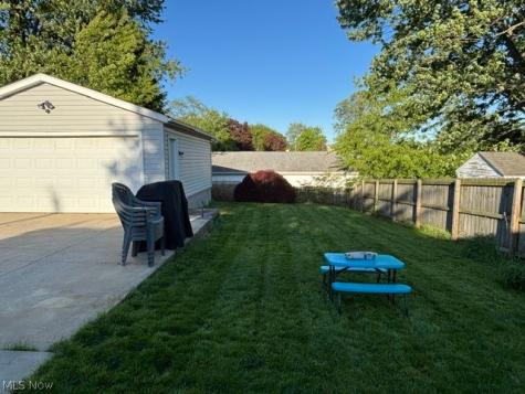 593 Stanley Road Akron OH 44312