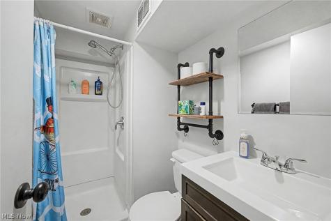 38346 Dolores Drive Eastlake OH 44095