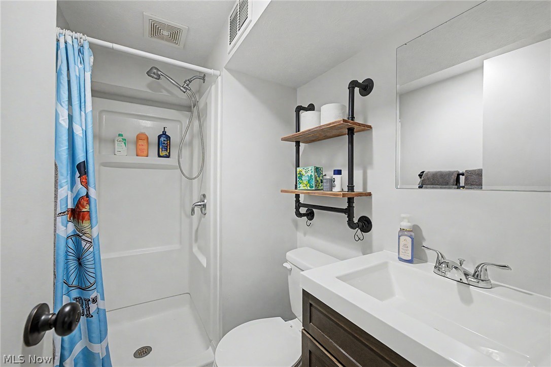 38346 Dolores Drive Eastlake OH 44095