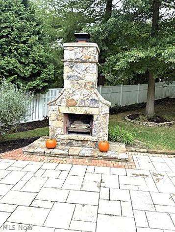 303 Somerset Road Akron OH 44313
