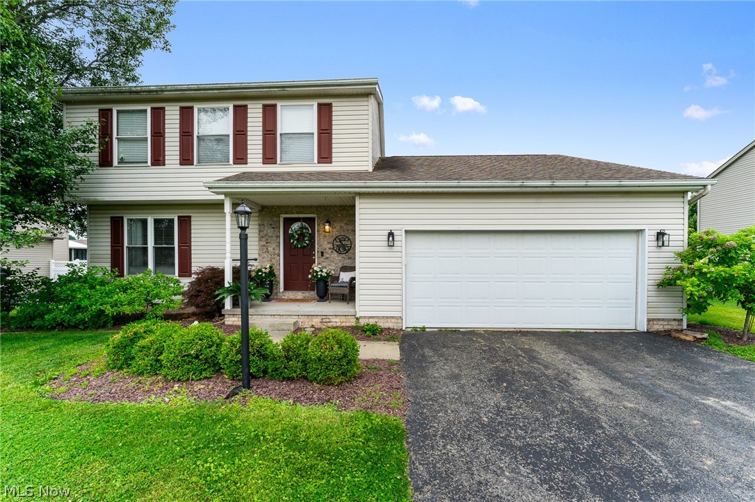 10460 Carrie Drive New Middletown OH 44442