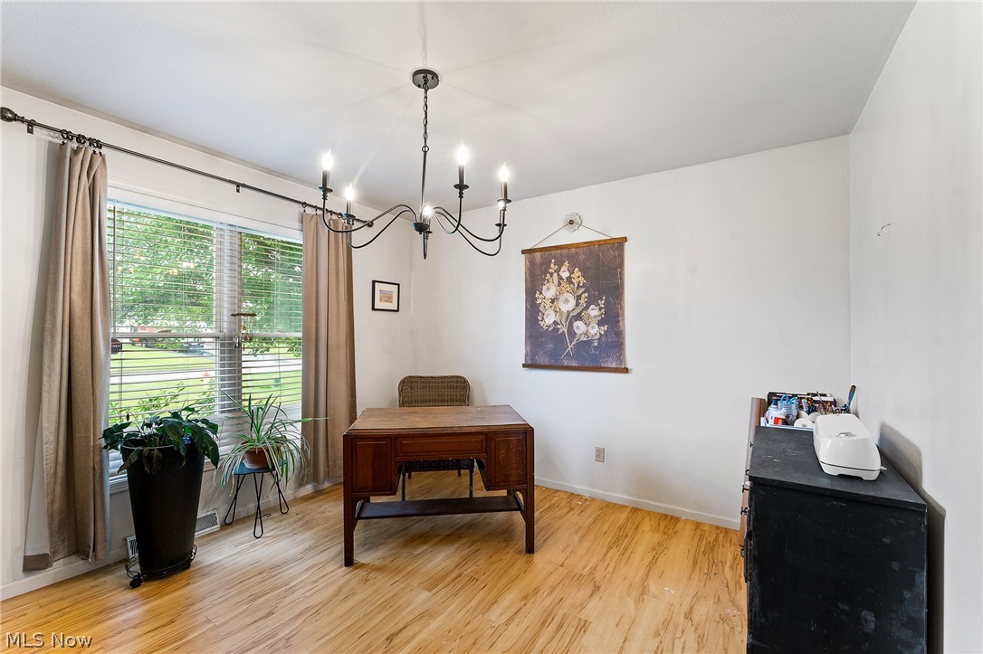 10460 Carrie Drive New Middletown OH 44442