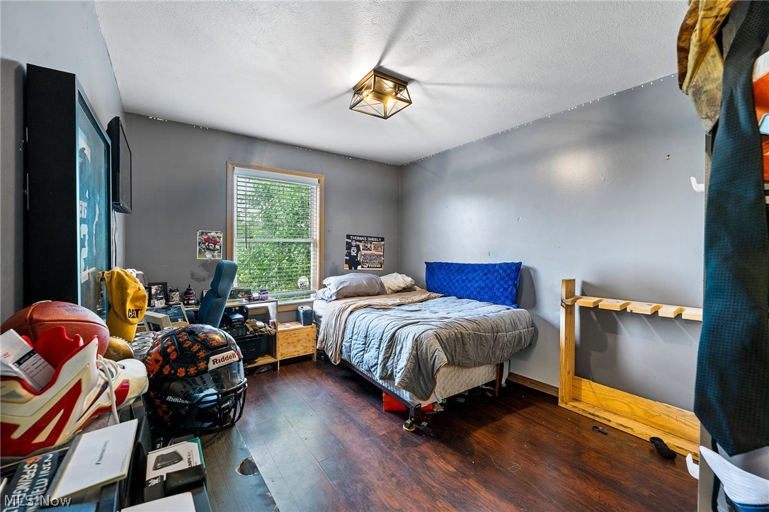 10460 Carrie Drive New Middletown OH 44442