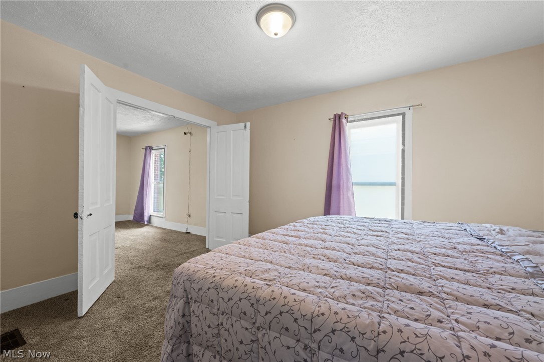 530 W Main Street Geneva OH 44041