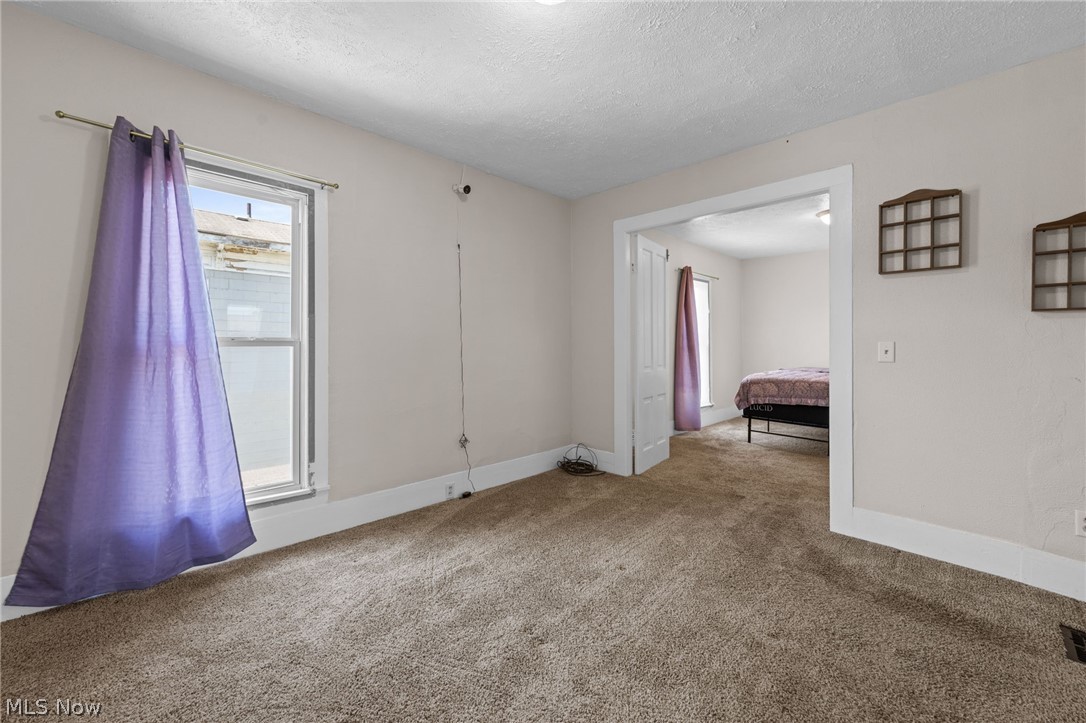 530 W Main Street Geneva OH 44041