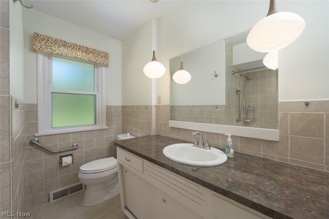 34995 Solon Road Solon OH 44139