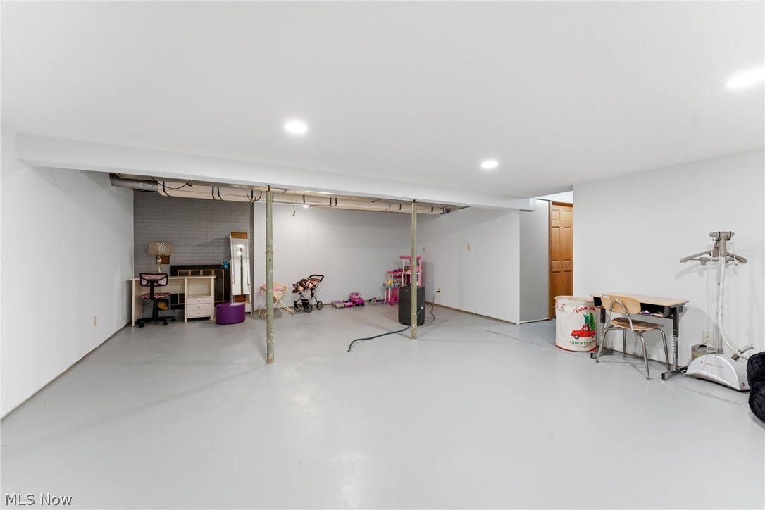 3256 Salineville Road NE Carrollton OH 44615