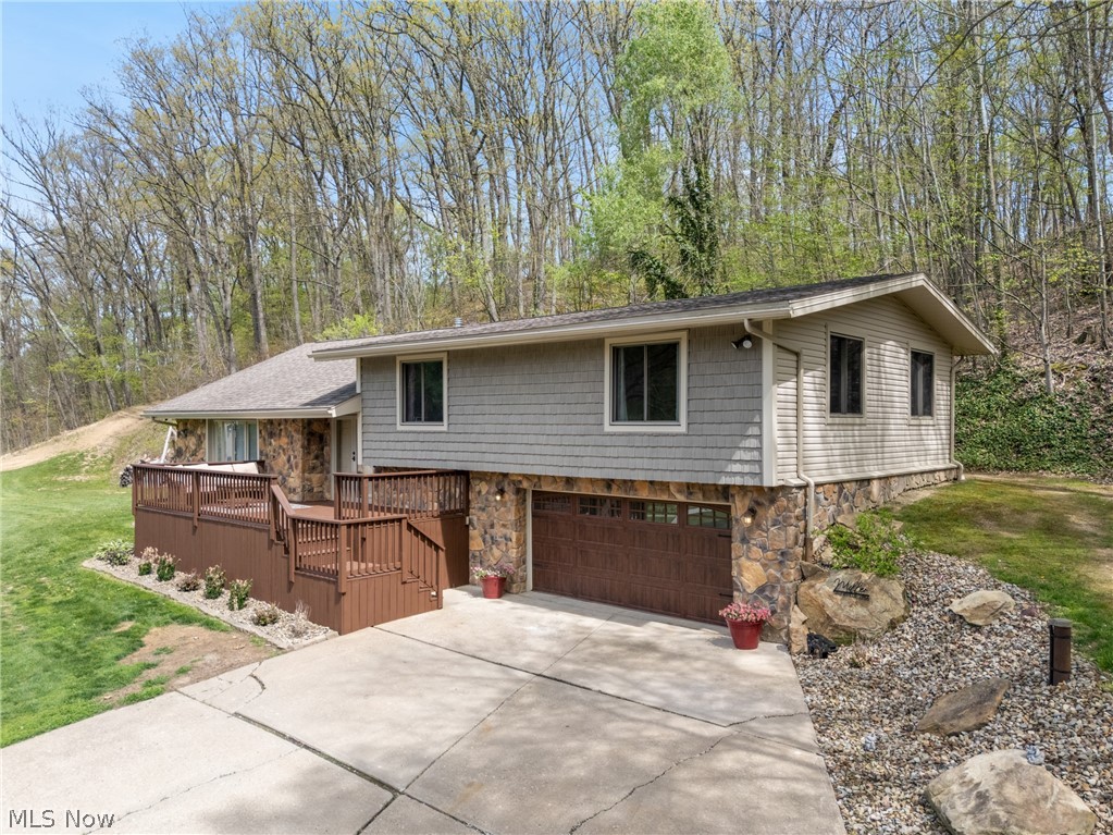 3256 Salineville Road NE Carrollton OH 44615
