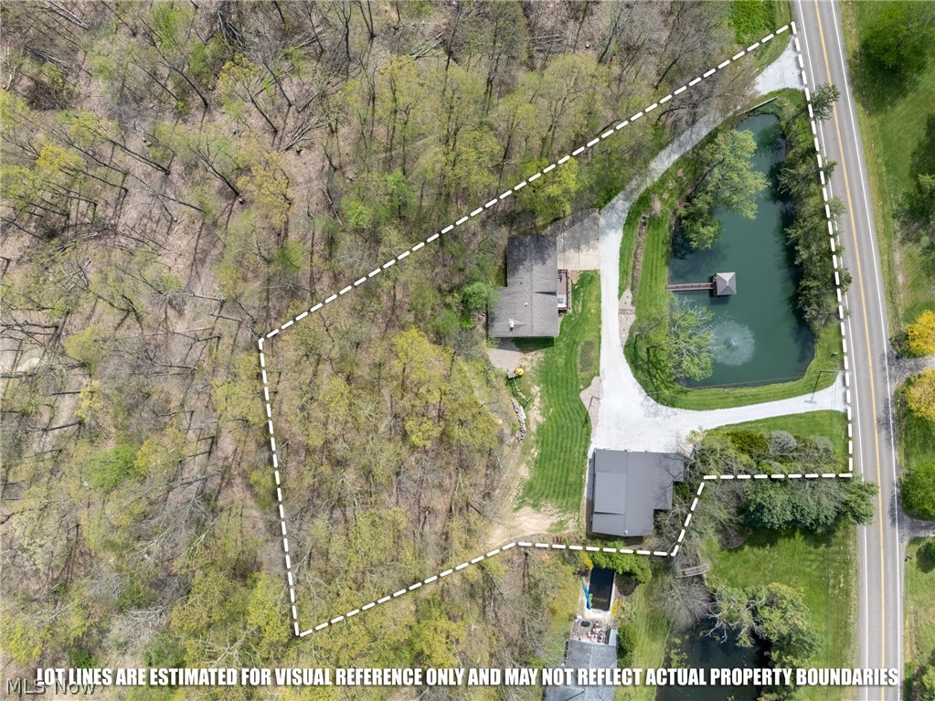 3256 Salineville Road NE Carrollton OH 44615